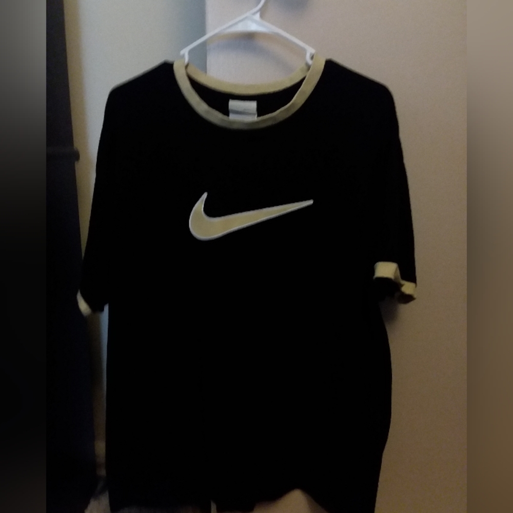 Nike XL shirt